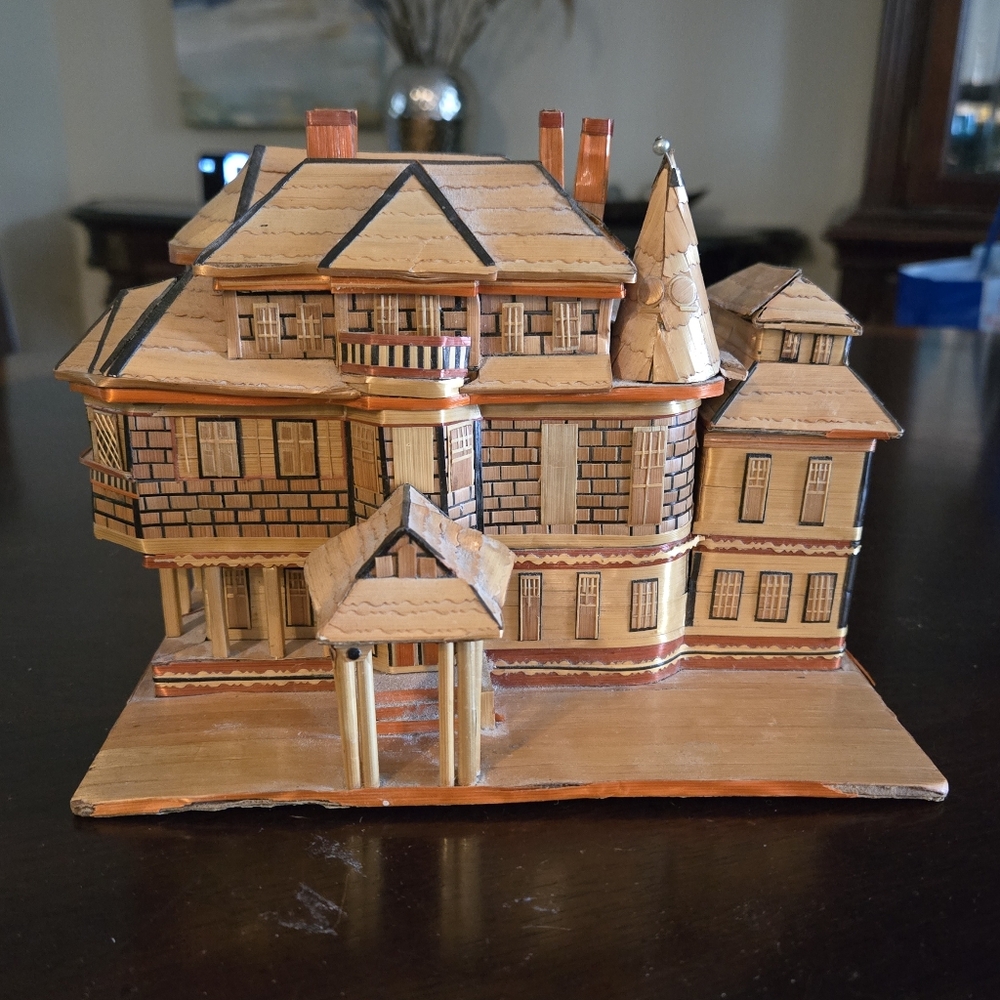 Miniature Victorian House Keepsake Box